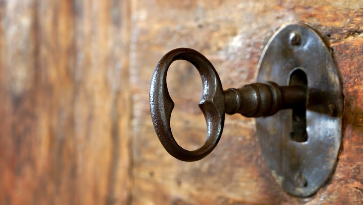 מה דעתך לצאת מהארון?